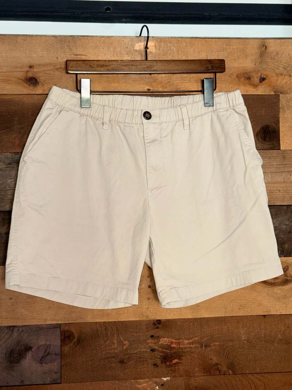 Chubbies Men's XL 7-Inch Inseam Regular Fit Beige Chino 0735